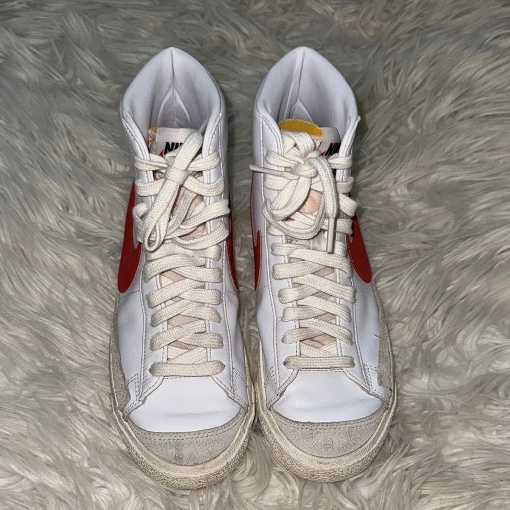 Nike White and Red Blazer High-Tops
